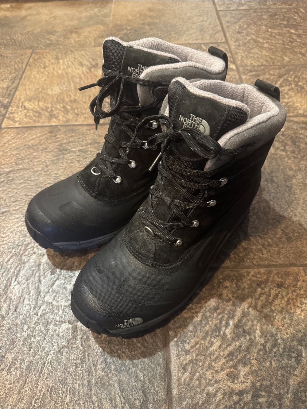 The North Face Heat Seeker Waterproof Insulated Boots